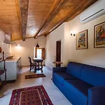 Le Cune - Private Pool, Airco, Jacuzzi
