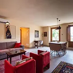 Le Cune - Private Pool, Airco, Jacuzzi