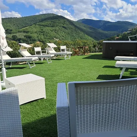 Le Cune - Private Pool, Airco, Jacuzzi