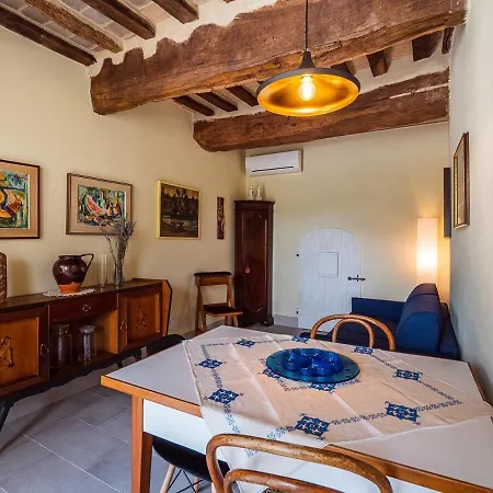 Le Cune - Private Pool, Airco, Jacuzzi Palazzo (Ancona)